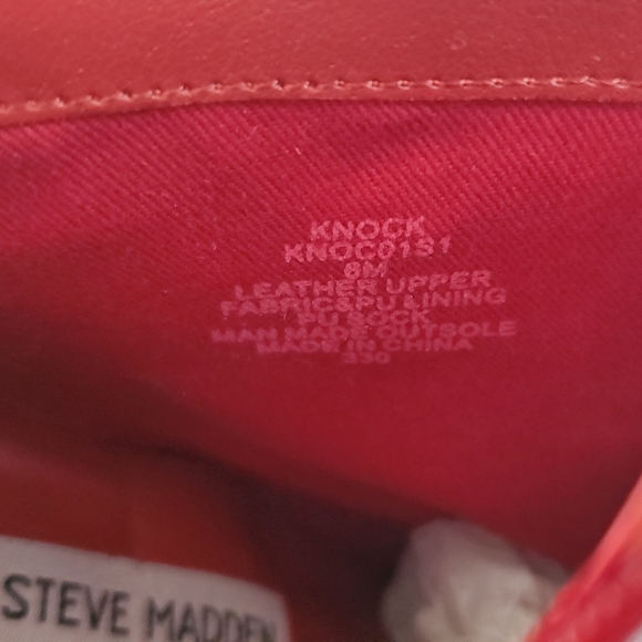 🆕️ STEVE MADDEN KNOCK RED BOOTIES - Picture 8 of 8